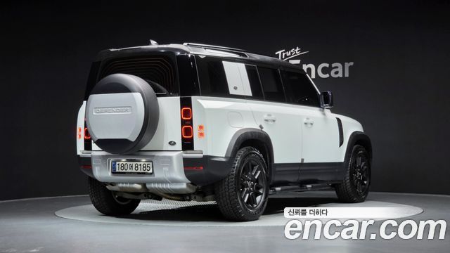 Land Rover Defender L663 110 D240 S - фото 1