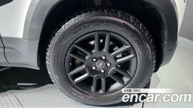 Land Rover Defender L663 110 D240 S - фото 4