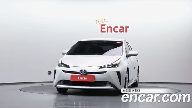 Toyota Prius 4-го поколения 1.8 - фото 2