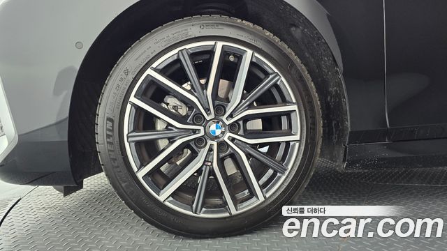 BMW 2-Series U06 220i M Sport Design - фото 4