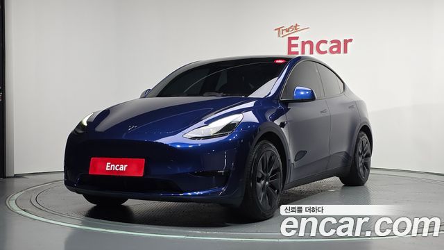 Tesla Model Y RWD - фото 0