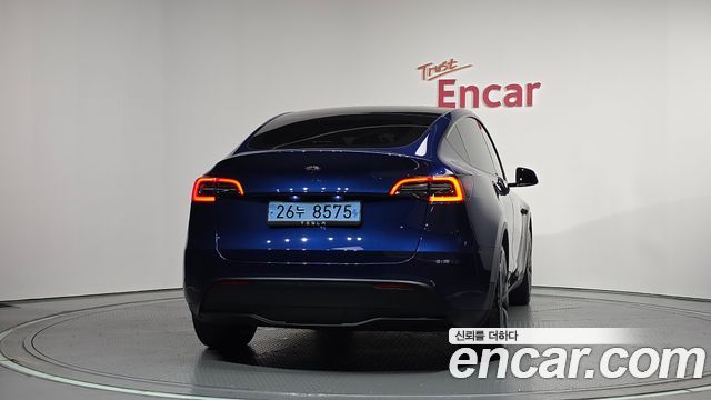 Tesla Model Y RWD - фото 3