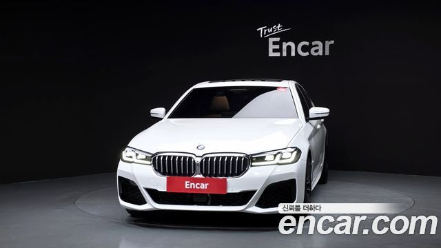 BMW 5-Series G30 520i M Sport - фото 2