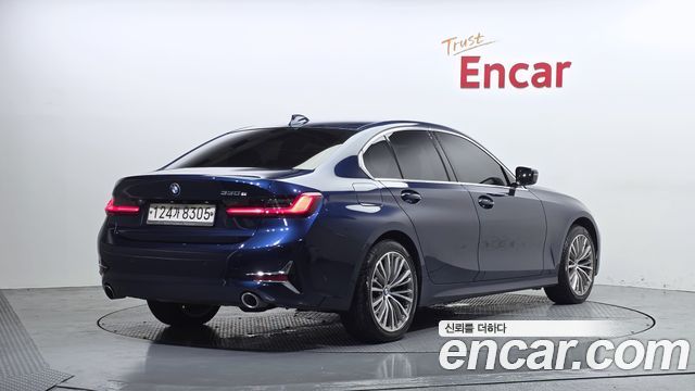 BMW 3-Series G20 330e Luxury - фото 1