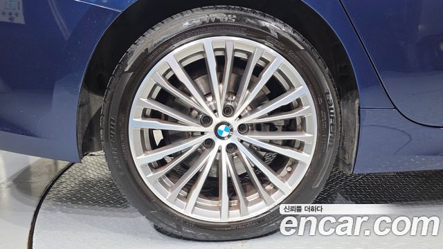 BMW 3-Series G20 330e Luxury - фото 4