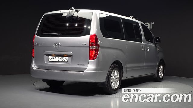 Hyundai Starex Новый Van 5-Seater Modern - фото 1