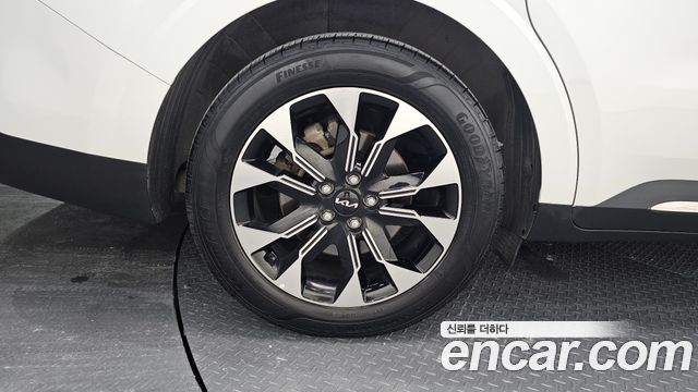 Kia Carnival 4-го поколения Gasoline 9-Seater Noblesse - фото 3