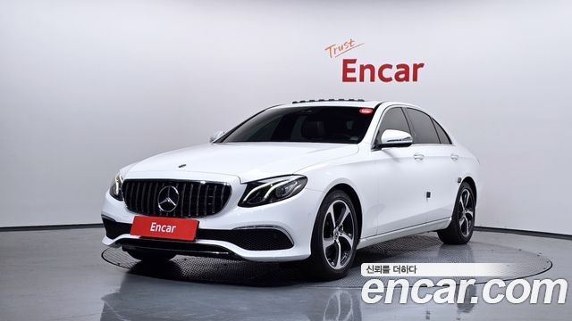 Mercedes-Benz E-Class W213 E250 Avantgarde - фото 0