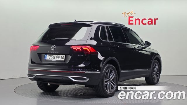 Volkswagen Tiguan 2-го поколения 2.0 TDI 4Motion Prestige - фото 1