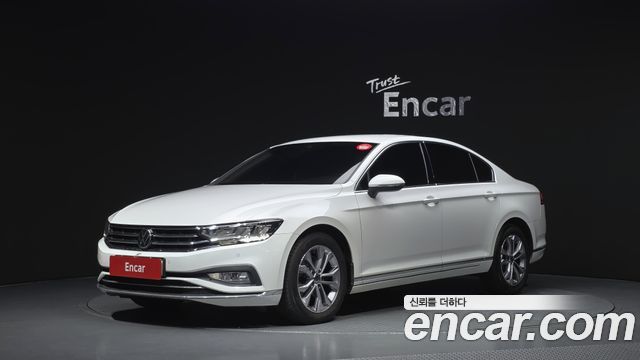 Volkswagen Passat B8 2.0 TDI Premium - фото 0