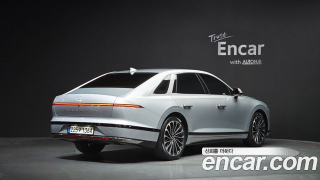 Hyundai Grandeur GN7, гибрид Calligraphy - фото 1