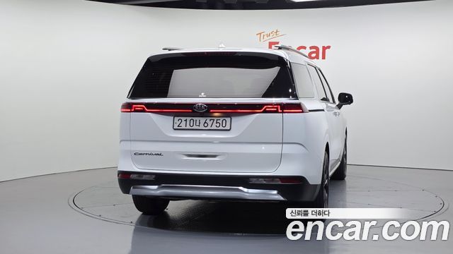 Kia Carnival 4-го поколения 9-Seater Signature - фото 3