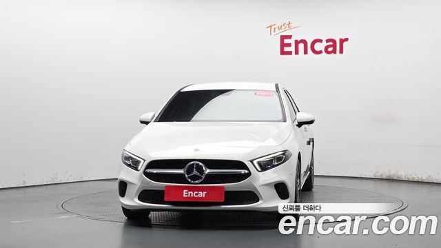Mercedes-Benz A-Class W177 A220 Sedan - фото 1