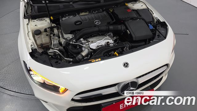 Mercedes-Benz A-Class W177 A220 Sedan - фото 4