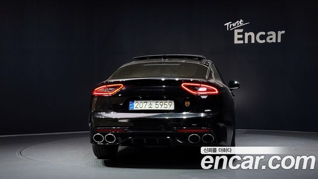 Kia Stinger 2.2 Diesel AWD Dream Edition - фото 3