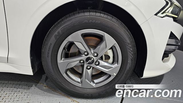Kia K5 3-го поколения 2.0 LPI(Renter car) Strandard - фото 4