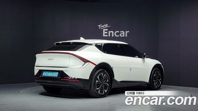 Kia EV6 Long Range 4WD Earth - фото 1