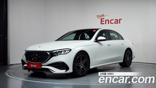 Mercedes-Benz E-Class W214 E200 AMG Line - фото 0