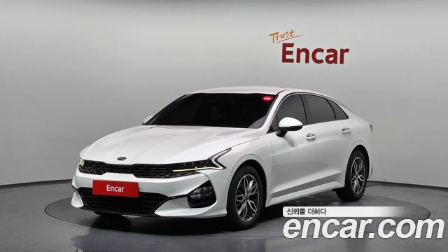 Kia K5 3-го поколения 2.0 Prestige - фото 0