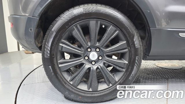 Land Rover Range Rover Evoque 2.0 TD4 HSE - фото 4