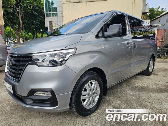 Hyundai Starex Новый Van 5-Seater Modern - фото 1