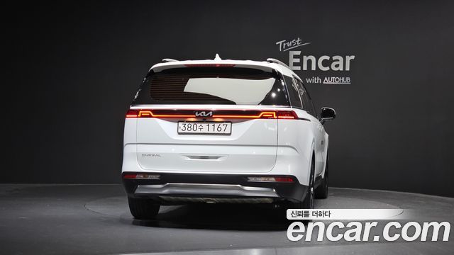 Kia Carnival 4-го поколения 9-Seater Noblesse - фото 2