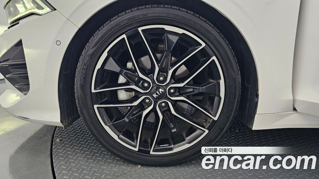Kia K5 3-го поколения 1.6 Turbo Signature - фото 4