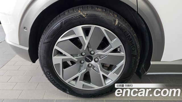 Genesis GV60 Standard - фото 4