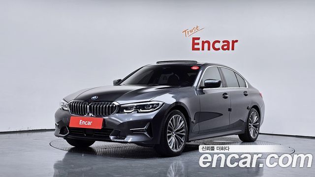BMW 3-Series G20 320i Luxury - фото 0