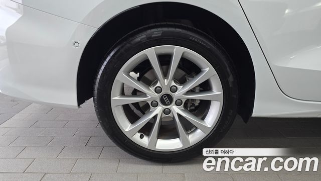 Audi A3 40 TFSI - фото 4