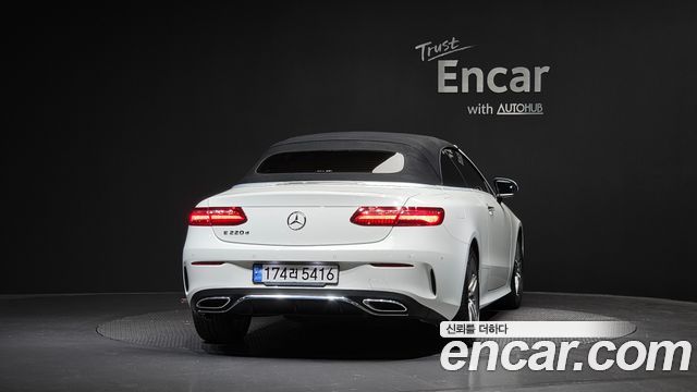 Mercedes-Benz E-Class W213 E220d Cabriolet - фото 3