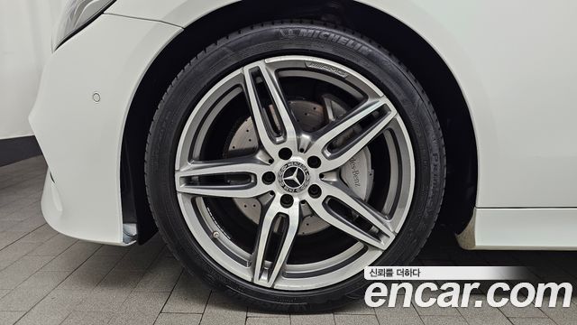 Mercedes-Benz E-Class W213 E220d Cabriolet - фото 4