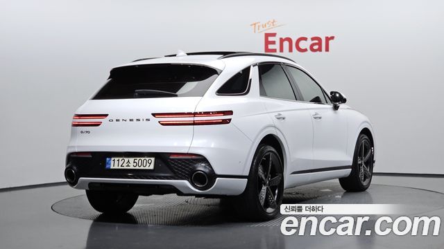 Genesis GV70 2.5T Gasoline 2WD - фото 1