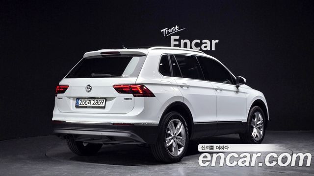 Volkswagen Tiguan 2-го поколения 2.0 TDI 4Motion Prestige - фото 0