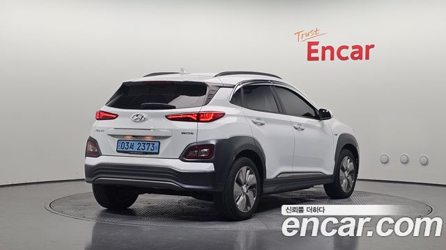 Hyundai Kona Premium - фото 1