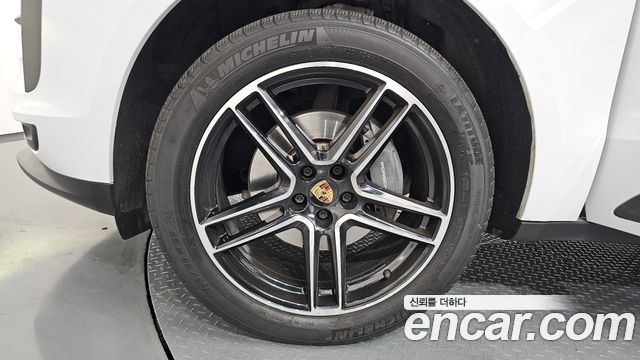Porsche Macan 2.0 95B - фото 4