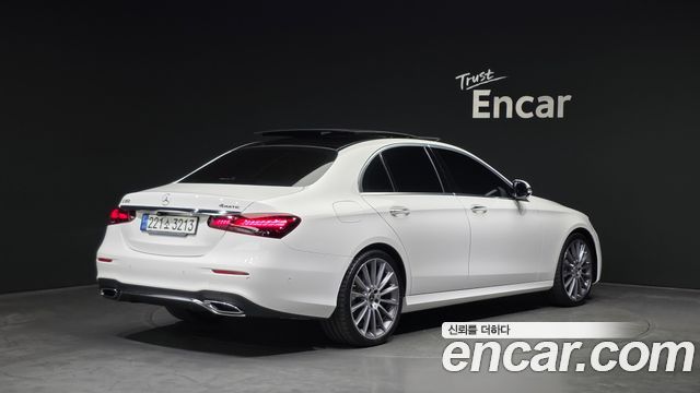 Mercedes-Benz E-Class W213 E350 4MATIC AMG Line Edition - фото 1