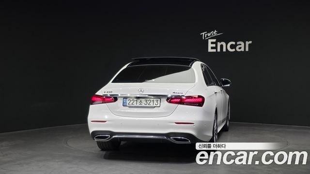 Mercedes-Benz E-Class W213 E350 4MATIC AMG Line Edition - фото 3