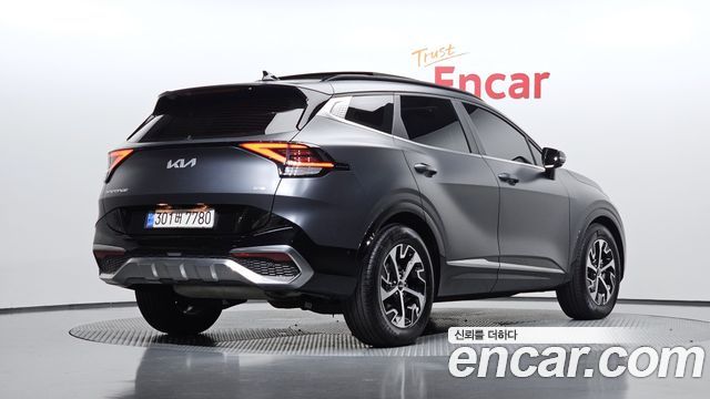 Kia Sportage 5-го поколения, гибрид Signature 4WD - фото 1