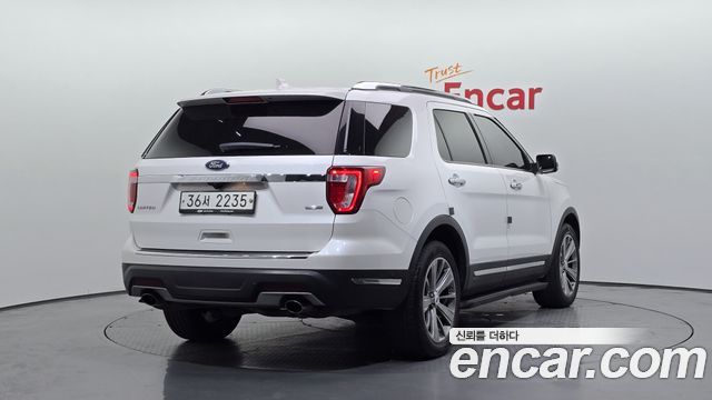 Ford Explorer 2.3 Limited 4WD 5th - фото 1