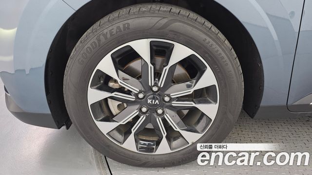 Kia Carnival 4-го поколения 9-Seater Noblesse - фото 4