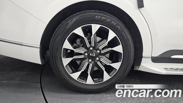Kia Carnival 4-го поколения 9-Seater Hi-Limousine Signature - фото 4