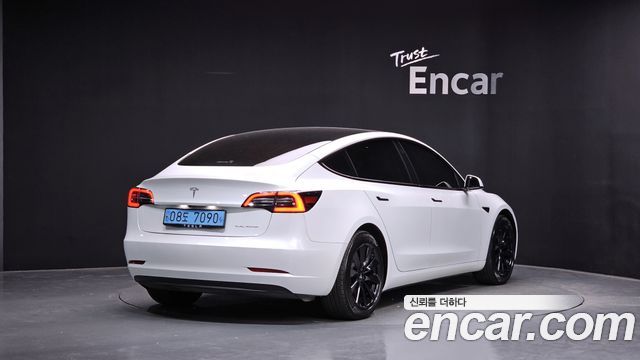 Tesla Model 3 Long Range AWD - фото 0