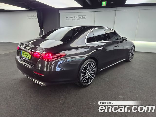 Mercedes-Benz E-Class W214 E450 4MATIC Exclusive - фото 1