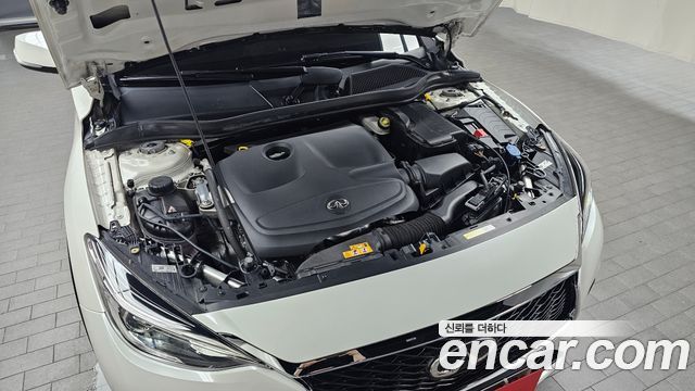 Infiniti Q30 2.0 Essential - фото 4