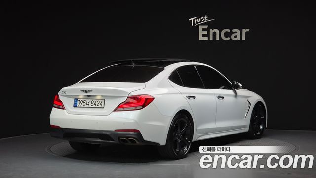 Genesis G70 2.0T Elite - фото 1