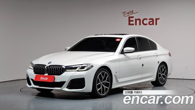 BMW 5-Series G30 530i xDrive M Sport Package - фото 0