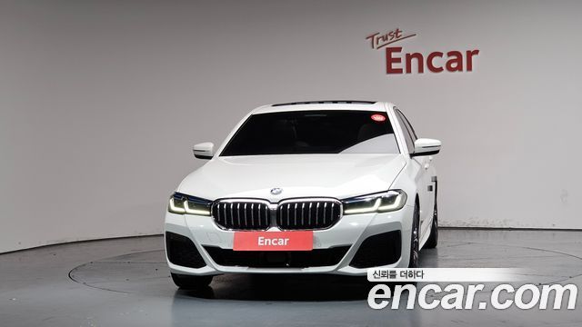 BMW 5-Series G30 530i xDrive M Sport Package - фото 2