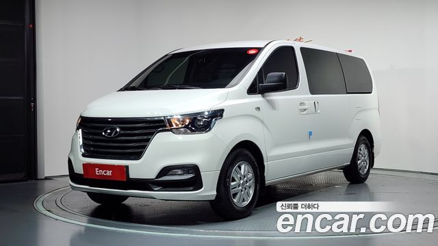 Hyundai Starex Новый Van 3-Seater Smart - фото 0