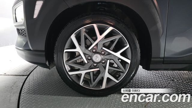 Hyundai Kona гибрид Premium Special - фото 3